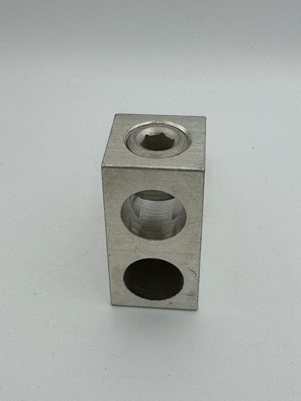 ILSCO PB2-300 Mechanical Aluminum Panelboard Lug, 300MCM-6, 2 Port - NEW