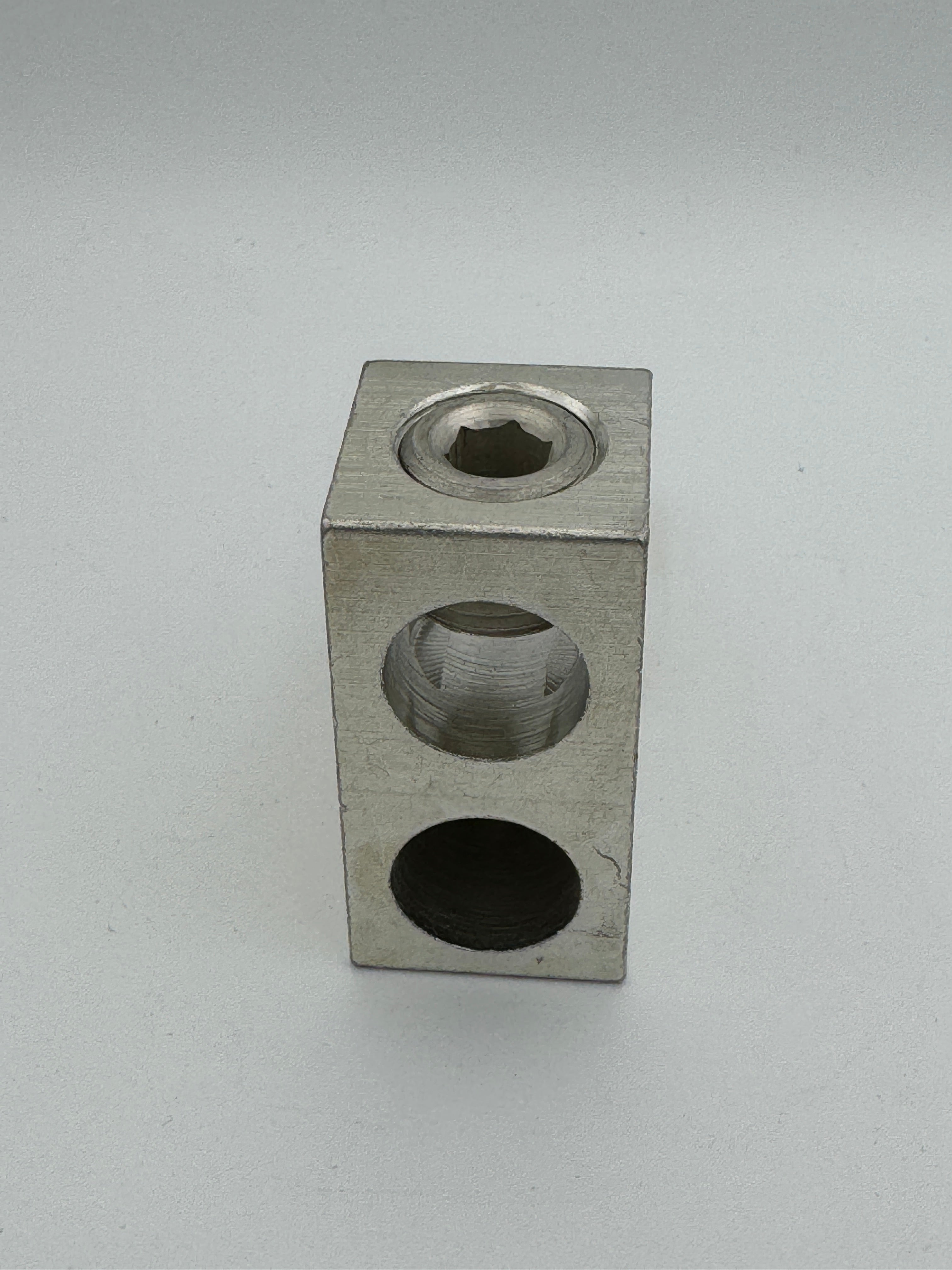 ILSCO PB2-300 Mechanical Aluminum Panelboard Lug, 300MCM-6, 2 Port - NEW