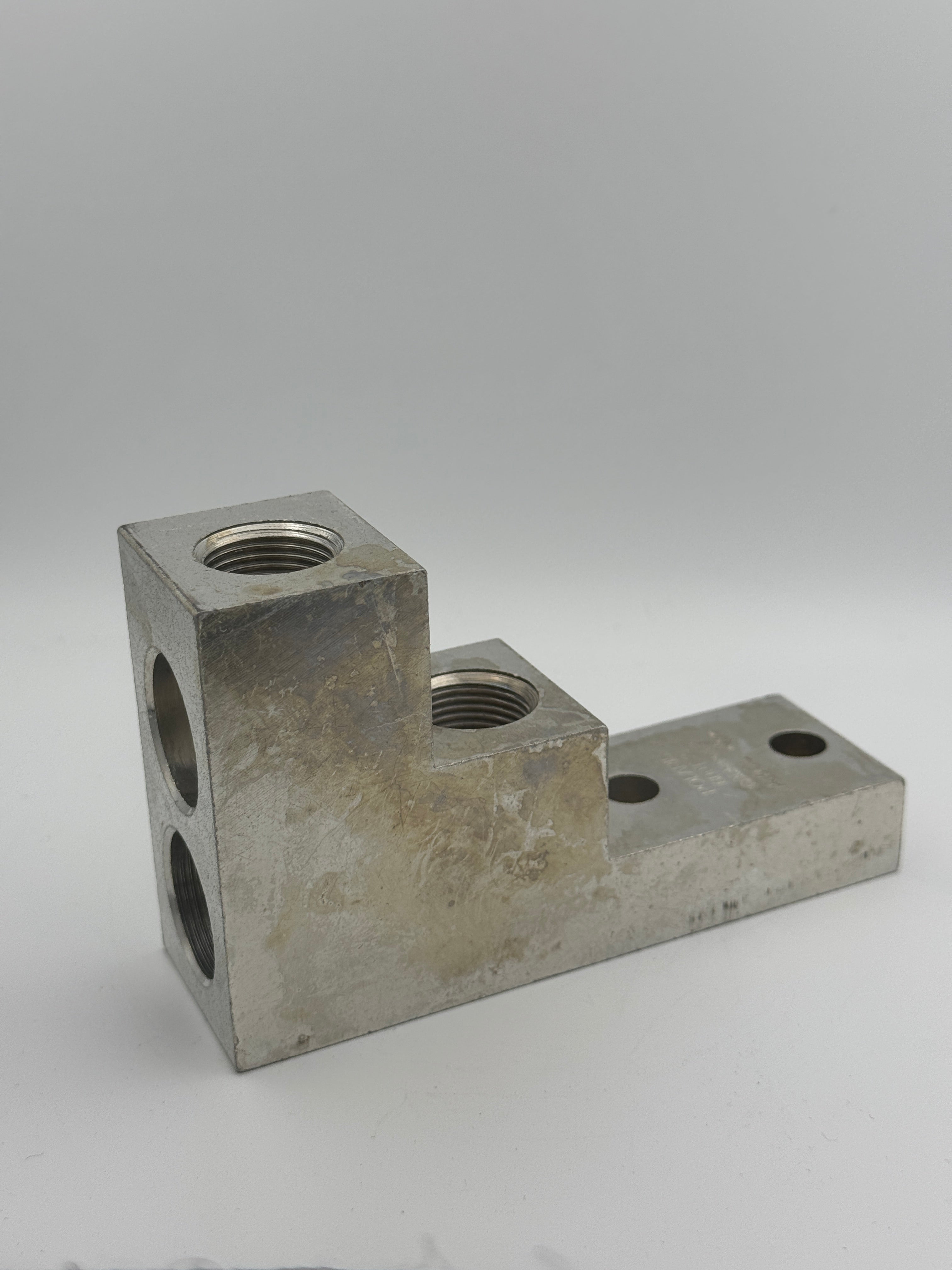 Polaris 600T-2 600KCMIL-2 AL9CU Mechanical Panelboard Lug - NEW