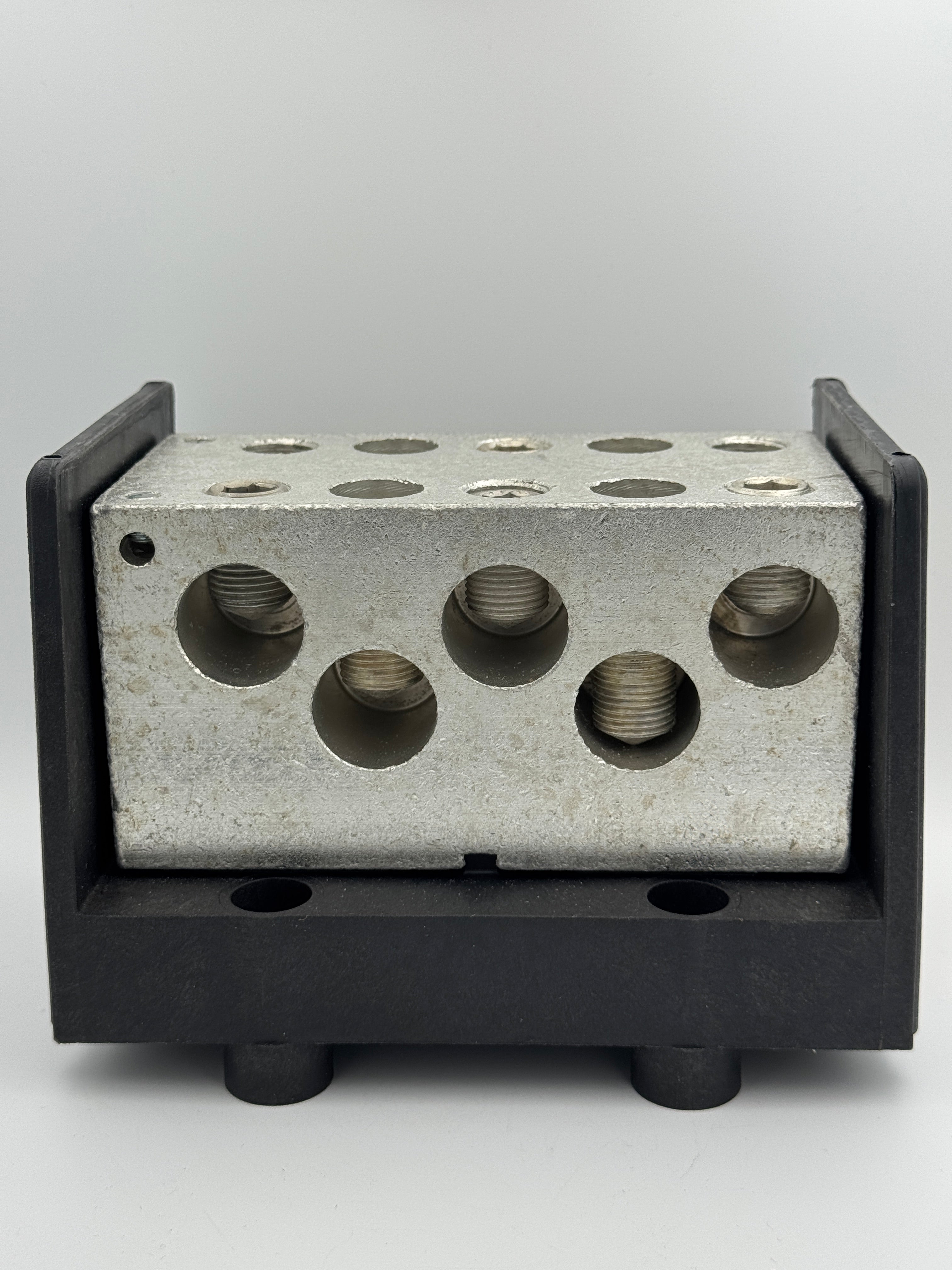 ILSCO PDB-55-600-1 Power Distribution Block - BRAND NEW